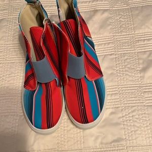 Multi color booties. Canvas NWOT. Lightweight size 6 1/2 in women’s